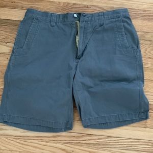 Mens Mountain Khaki Shorts 35x10